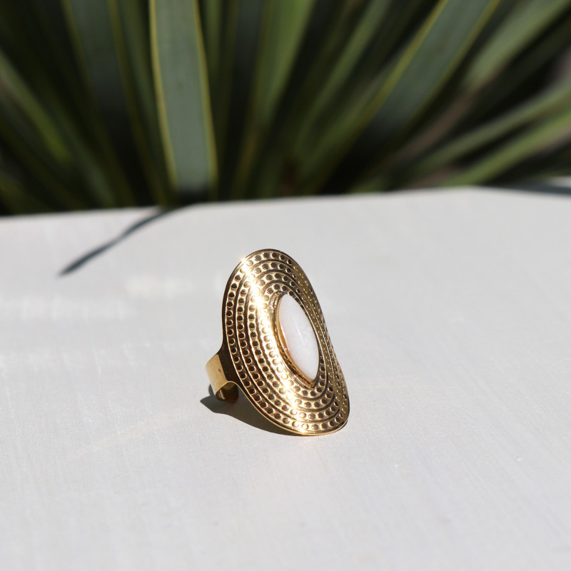 Bague longue quartz blanc acier doré