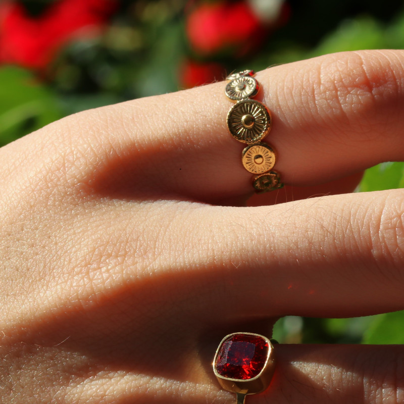 Bague ethnique acier doré