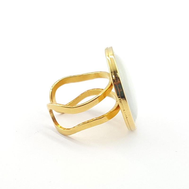 Bague nacre cerclage acier doré
