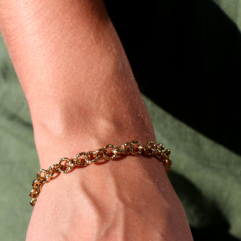 Bracelet maille ronde ciselée acier doré