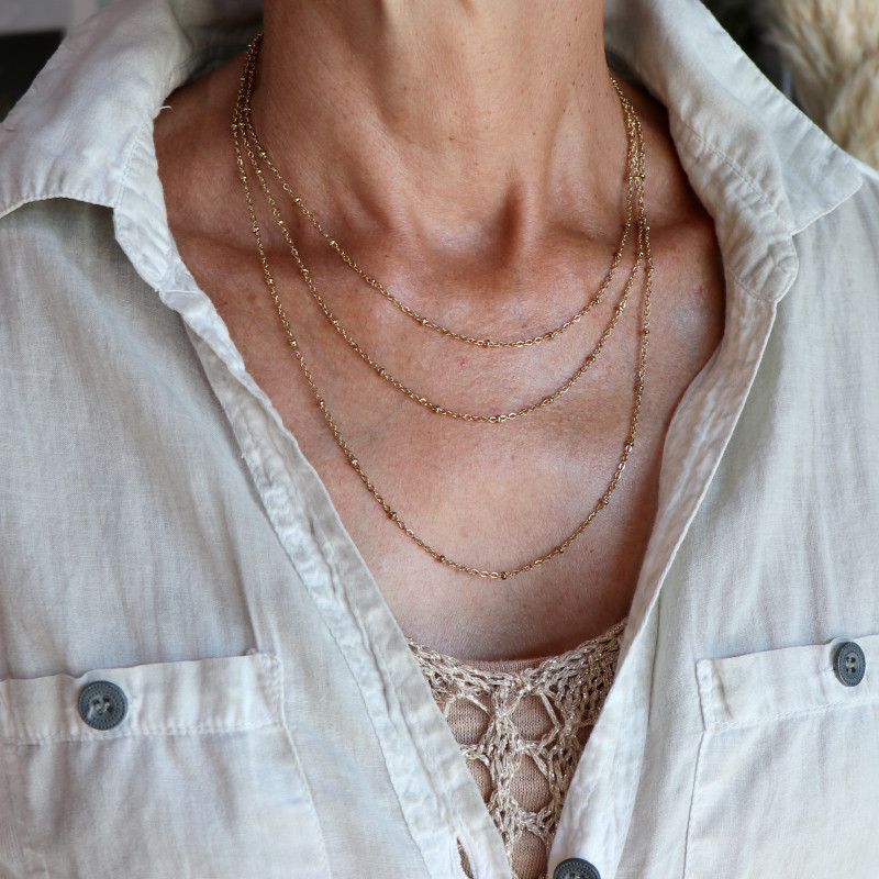 Collier trois rangs chaîne perlée