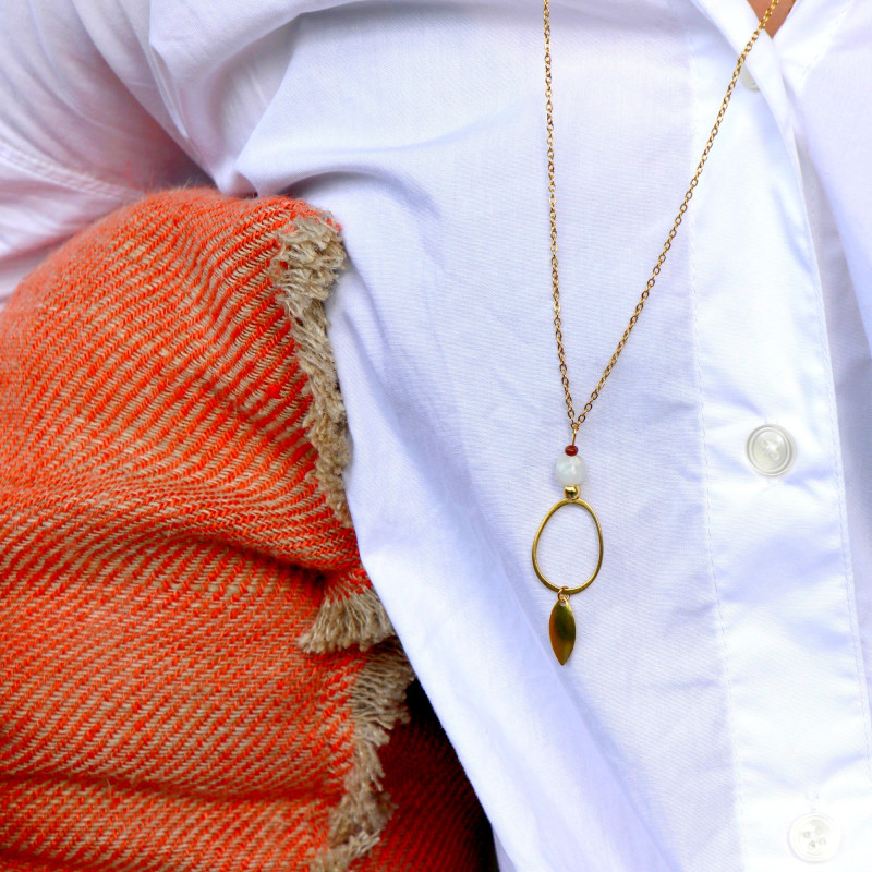 Pendentif long feuille