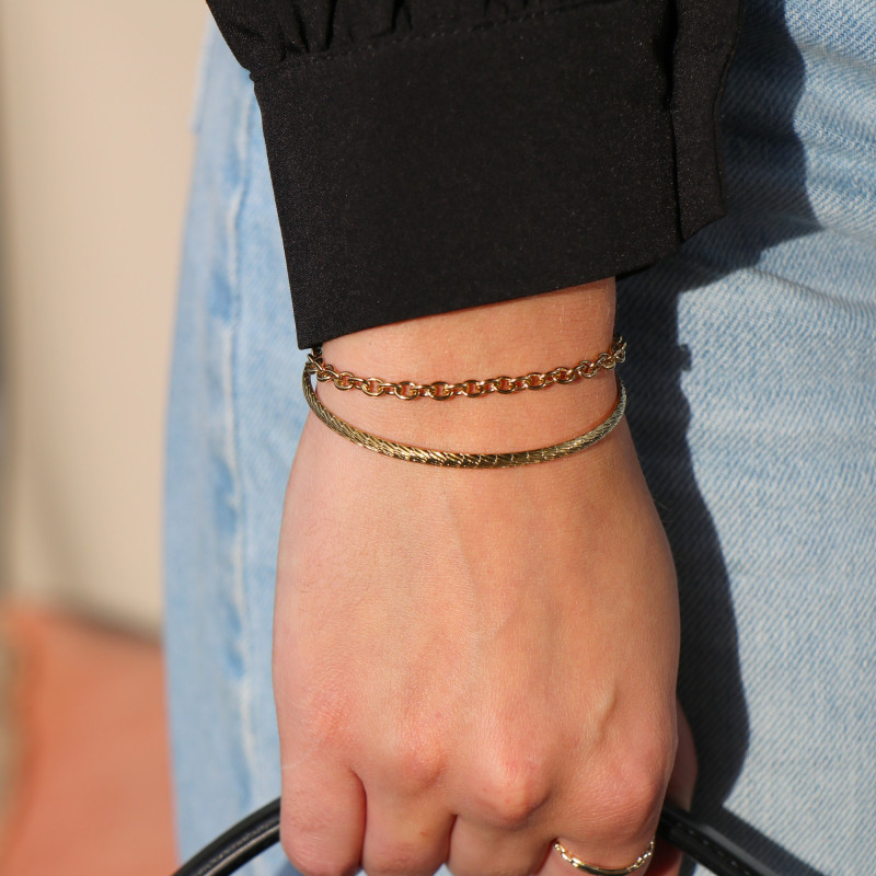 Bracelet demi jonc ciselé acier doré