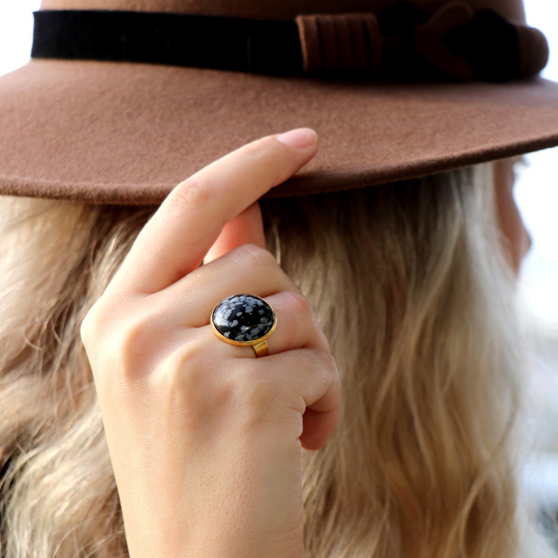 Bague ronde noir acier doré