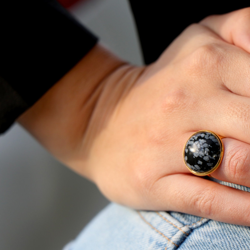 Bague ronde noir acier doré