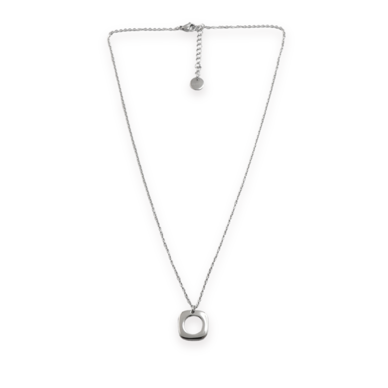 Collier pendentif carré design