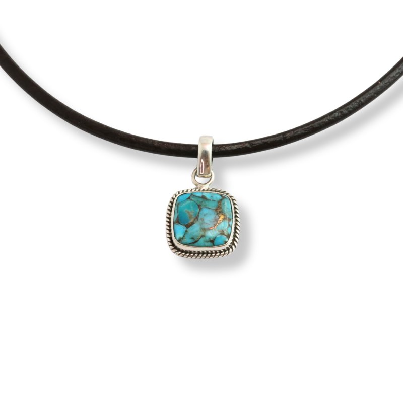 Pendentif carré turquoise sur cuir - Argent