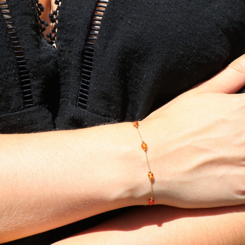 Bracelet chaîne sphères cornaline - acier doré