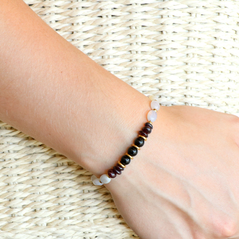 Bracelet onyx, grenat et pierre de lune
