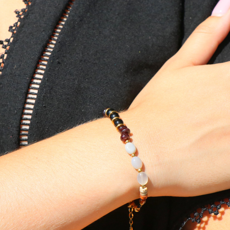 Bracelet onyx, grenat et pierre de lune