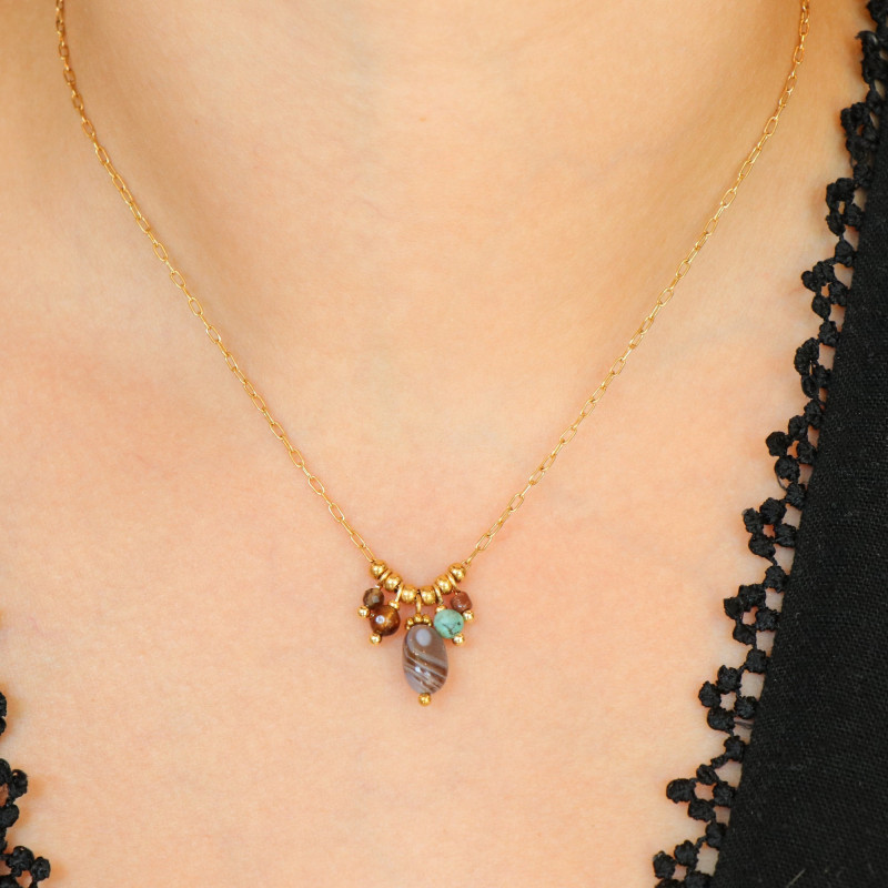 Collier de pierres fines fabriqué en France