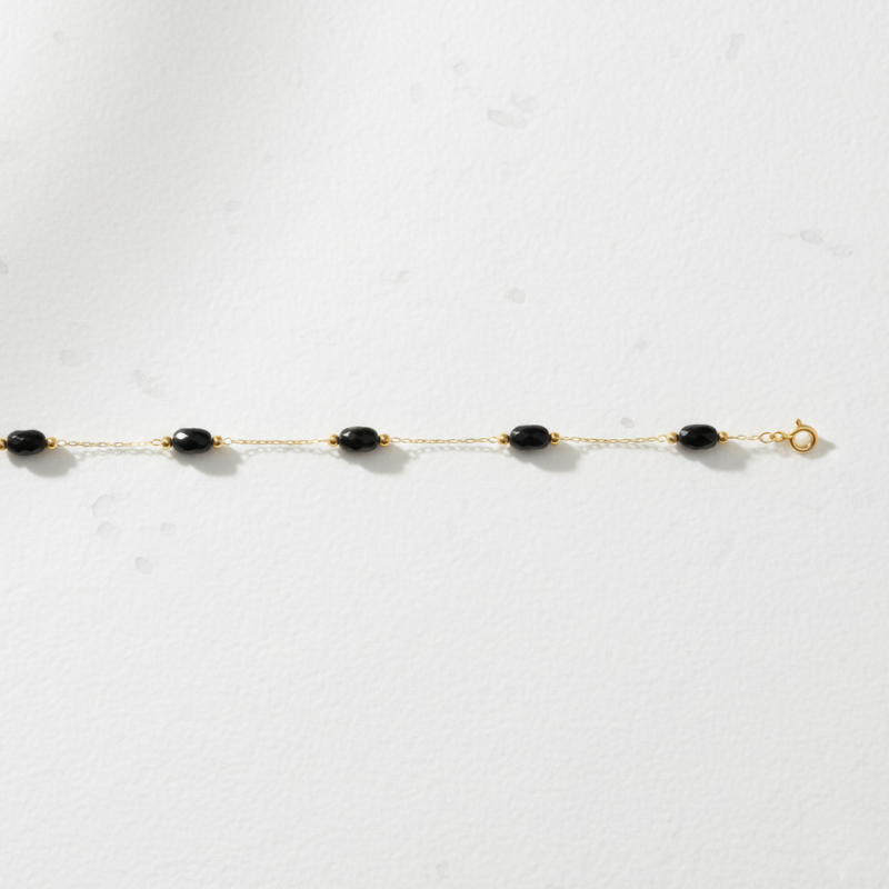 Bracelet chaîne perlée rectangle noire
