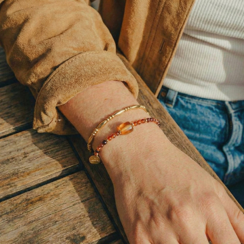 Bracelet carré cornaline, grenat - acier doré
