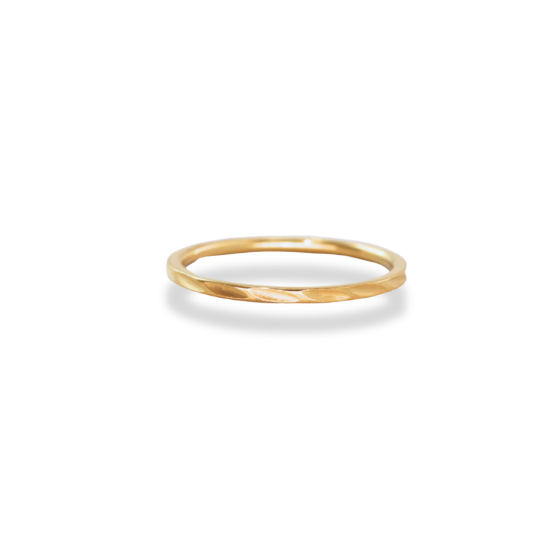 Bague fine facette acier doré