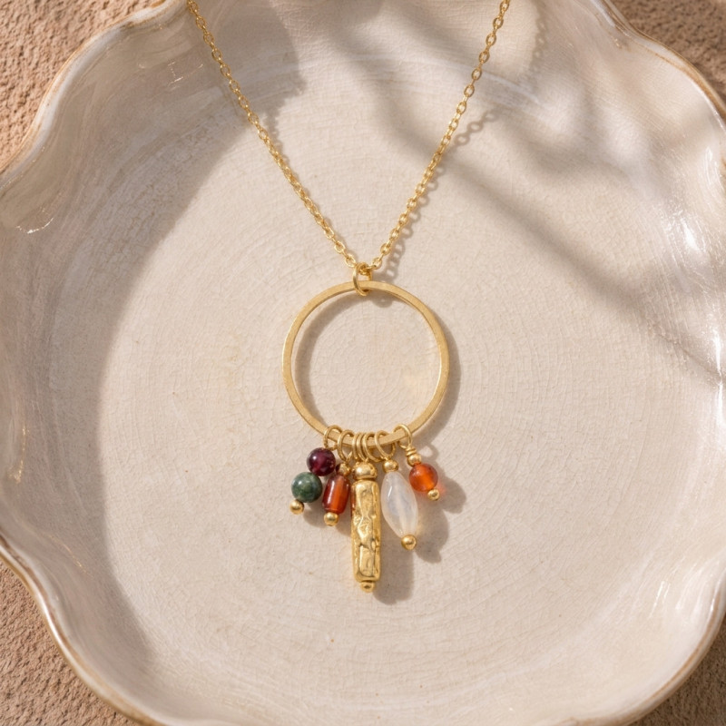 Collier attrape rêve nacre, cornaline, grenat - acier doré