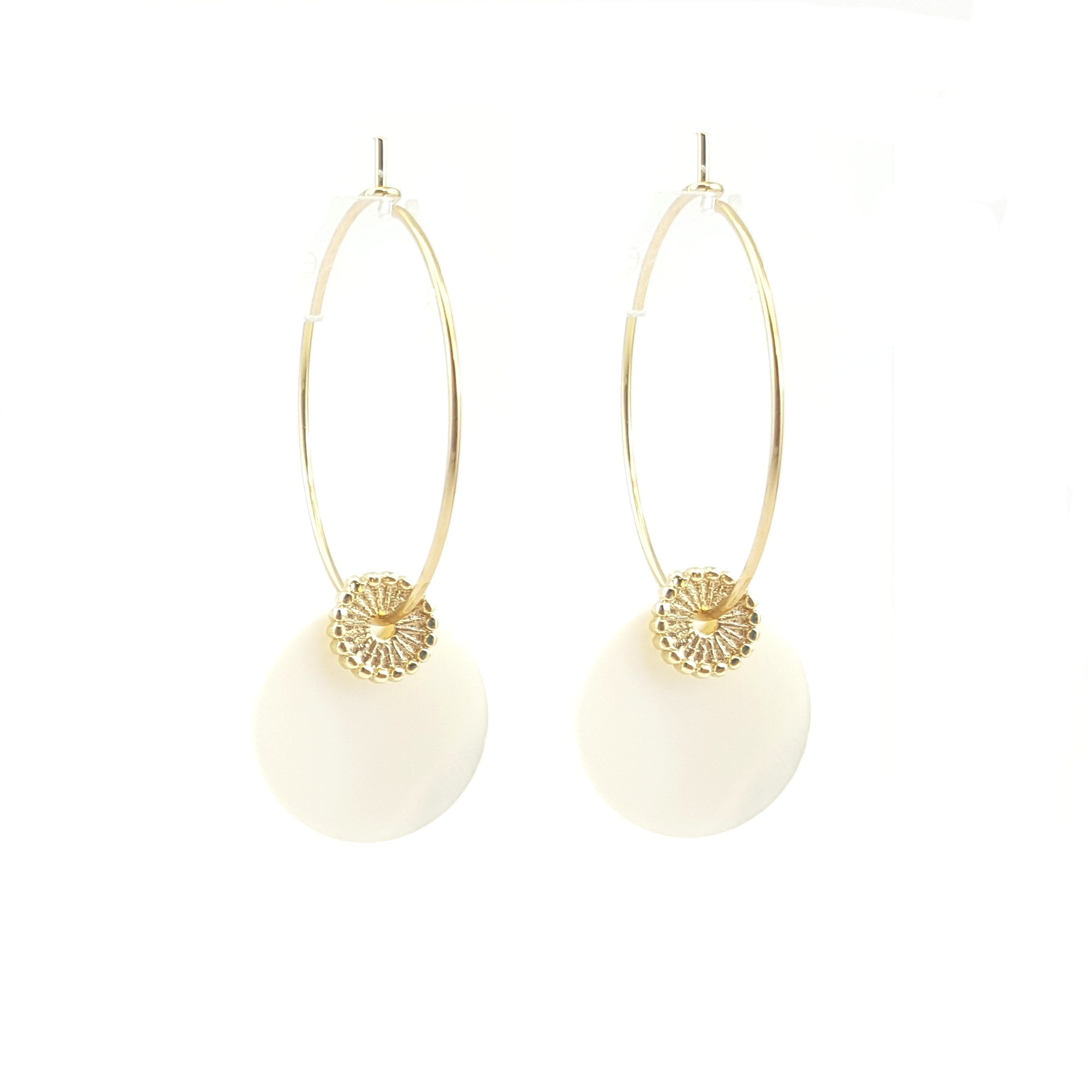 Boucles D'oreilles Créoles Nacrée Fleur De Tiaré - Doré, Acier Inoxydable - Neuf Sans Emballage